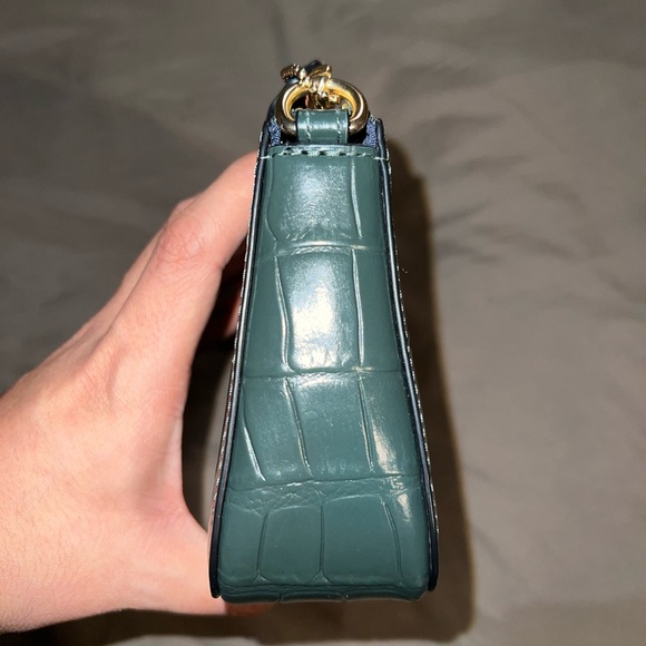 New green Coach Nolita crocodile embossed leather purse - Picture 7 of 7